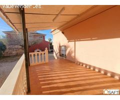 " CUMPLE TU SUEÑO "      Magnífica casa - chalet de 4 habitaciones y garaje