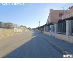 " CUMPLE TU SUEÑO "      Magnífica casa - chalet de 4 habitaciones y garaje