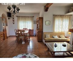 CHALET EN URBANIZACION CON ZONAS COMUNES