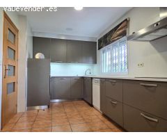 CHALET EN URBANIZACION CON ZONAS COMUNES