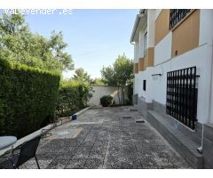 CHALET EN URBANIZACION CON ZONAS COMUNES
