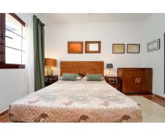 Villa exclusiva de 6 dormitorios ! Zona segura, gran terreno, y gimnasio privado !