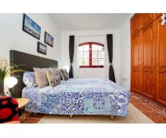 Villa exclusiva de 6 dormitorios ! Zona segura, gran terreno, y gimnasio privado !