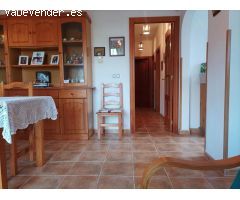 Casa unifamiliar con piscina en Montbarbat