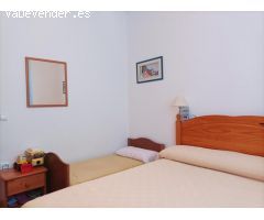 Casa unifamiliar con piscina en Montbarbat