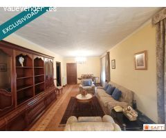 "Tu nuevo hogar te está esperando"  Vivienda unifamiliar esquinada, de 3 habitaciones, patio y gara