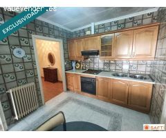 "Tu nuevo hogar te está esperando"  Vivienda unifamiliar esquinada, de 3 habitaciones, patio y gara
