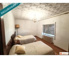 "Tu nuevo hogar te está esperando"  Vivienda unifamiliar esquinada, de 3 habitaciones, patio y gara