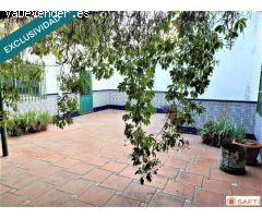 "Tu nuevo hogar te está esperando"  Vivienda unifamiliar esquinada, de 3 habitaciones, patio y gara