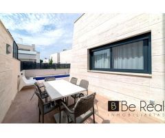 ¡EN VENTA! MODERNO CHALET PAREADO EN VILLANUEVA DE LA CAÑADA (MADRID).