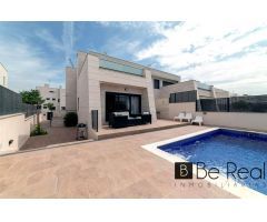 ¡EN VENTA! MODERNO CHALET PAREADO EN VILLANUEVA DE LA CAÑADA (MADRID).