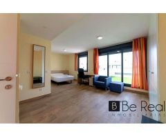 ¡EN VENTA! MODERNO CHALET PAREADO EN VILLANUEVA DE LA CAÑADA (MADRID).