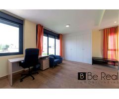 ¡EN VENTA! MODERNO CHALET PAREADO EN VILLANUEVA DE LA CAÑADA (MADRID).