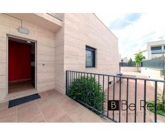 ¡EN VENTA! MODERNO CHALET PAREADO EN VILLANUEVA DE LA CAÑADA (MADRID).