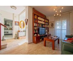 Magnífica vivienda adosada en Olivares, junto  Parque El Palomar!!!
