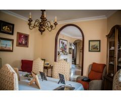 Elegancia y luz en el corazón de Moguer