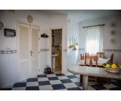 Elegancia y luz en el corazón de Moguer