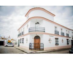 Elegancia y luz en el corazón de Moguer