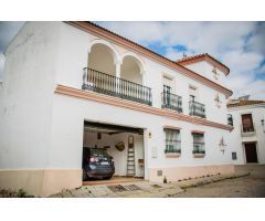 Elegancia y luz en el corazón de Moguer