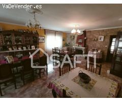 ENCANTADORA CASA EN LAS PROXIMIDADES DEL CENTRO DE LALÍN
