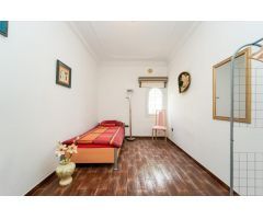 ¡Elegante villa con vistas al mar! 4 dormitorios y amplias zonas exteriores en Loma II – Arguineg