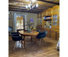 ESPECTACULAR CHALET CON PISCINA Y VISTAS EN EL CORAZÓN DEL VALLE DEL JERTE (CÁCERES)