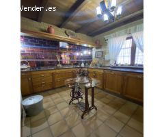 ESPECTACULAR CHALET CON PISCINA Y VISTAS EN EL CORAZÓN DEL VALLE DEL JERTE (CÁCERES)