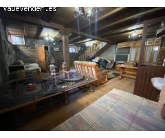 ESPECTACULAR CHALET CON PISCINA Y VISTAS EN EL CORAZÓN DEL VALLE DEL JERTE (CÁCERES)