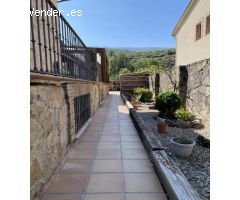 ESPECTACULAR CHALET CON PISCINA Y VISTAS EN EL CORAZÓN DEL VALLE DEL JERTE (CÁCERES)