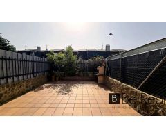 ¡EN VENTA! CÓMODO CHALET ADOSADO EN VALDEMORILLO, MADRID.
