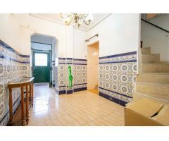 Gran oportunidad inversor, Estupenda casa para reformar junto Marqués de Pickman!!!
