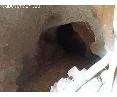 Terreno con cueva