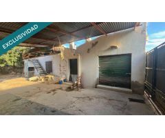 Terreno con vivienda a orillas del Castillo de Larache
