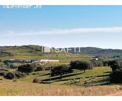 Venta de finca con gran vivienda y Plaza de toros, Badajoz (Extremadura)
