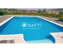 Venta de finca con gran vivienda y Plaza de toros, Badajoz (Extremadura)
