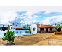 Venta de finca con gran vivienda y Plaza de toros, Badajoz (Extremadura)