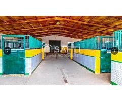 Venta de finca con gran vivienda y Plaza de toros, Badajoz (Extremadura)