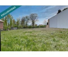 TERRENO URBANO Azadinos (Sariegos, León) en VENTA