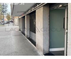 Local comercial al lado del Bus