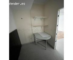Local comercial al lado del Bus