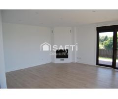 Chalet a estrenar con vistas al mar.