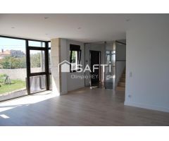 Chalet a estrenar con vistas al mar.