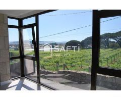 Chalet a estrenar con vistas al mar.