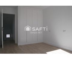 Chalet a estrenar con vistas al mar.
