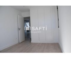 Chalet a estrenar con vistas al mar.