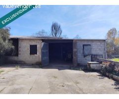 Nave y Finca urbana vallada  en Dehesas. Ponferrada
