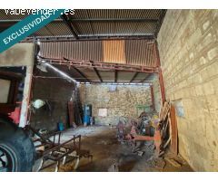 Nave y Finca urbana vallada  en Dehesas. Ponferrada