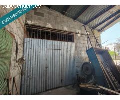 Nave y Finca urbana vallada  en Dehesas. Ponferrada
