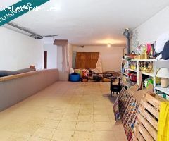 CASA con JARDÍN y Local en Azadinos (Sariegos) León
