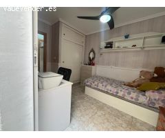Bungalow con piscina comunitaria.